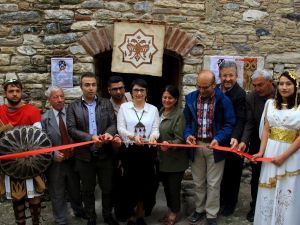 Tarihi mekânda, tarihi sergi