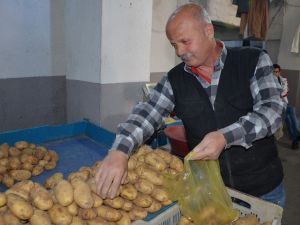 Ramazan ayıyla birlikte patates ve soğan fiyatlarında düşüş