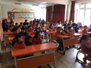 Şaphane’de öğrenci ve velilere bağımlılıkla mücadele semineri