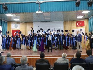 Simav Sağlık Hizmetleri Meslek Yüksek Okulu ilk mezunlarını verdi