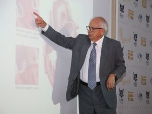 Prof. Toros ve Dr. Atalay anısına “Kalp Krizi Paneli“