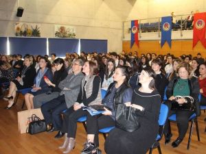 Azra Kohen TED Ankara Koleji’nde gençlerle bir araya geldi