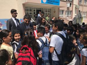 Günel, ilkokul öğrencileriyle buluştu