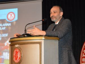 Prof. Dr. Ünal: “Spor öncesi hekim muayenesi olası sorunlardan korur”