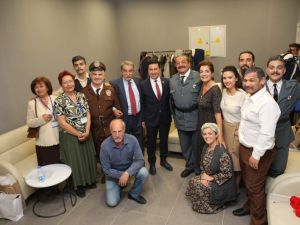 Sanatçı dostu Başkan’dan kulis sürprizi