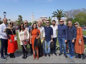 “Saç ekimi Türkiye’de turist artışını etkiliyor”