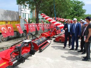 Salihli’de Çiftçiler Günü’nde çiftçileri sevindiren açılış