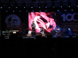 Hakan Mengüç, Samsun’da hayranlarıyla buluştu