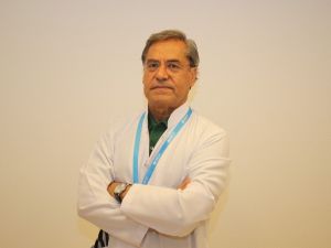 Gastrit ile ülserin belirtileri birbirine benziyor, endoskopik tetkik şart