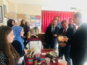 İmam Hatip Ortaokulu öğrencilerinden karma sergi