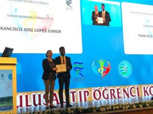 ADÜ’nün yabancı öğrencisinden çifte başarı