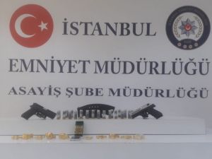 Fatih’te kurye aracını gasp ederek 4 buçuk kilo altın çalan şüpheliler yakalandı