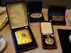 Osmanlı dönemine ait eserler müzayedede satışa sunuldu