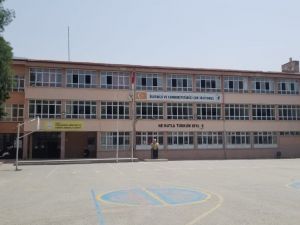 Mezunlarından ’Ticaret Lisesi kapatılıyor’ iddiaları ilgili açıklama