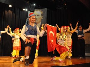 YOFDER’den Nazilli’de folklor şöleni