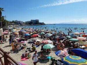 Kuşadası’nda bayram hareketliliği sürüyor