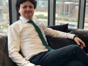 Fazla stres kadınlarda saçları döküyor