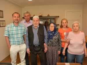 Laparoskopik ve robotik cerrahiyle yaşama tutundular