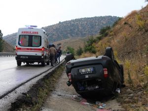 Kula’da iki otomobil çarpıştı: 5 yaralı