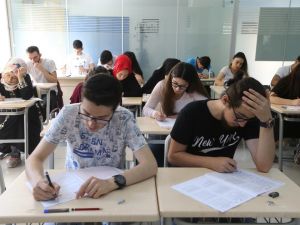 Geleceğin mimarları deneme sınavında ter döktü