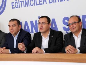 Başkan Öner: "Topyekun kalkınmanın sırrı eğitimde saklıdır"