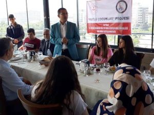 Alaşehirli engelli öğrencilere su altı fotoğrafçılığı eğitimi