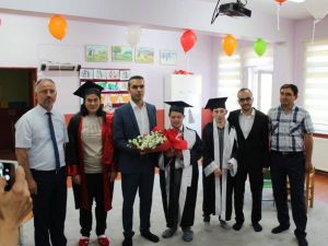 Özel öğrencilere özel karne töreni