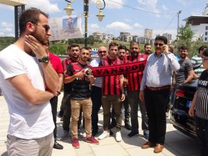 Binali Yıldırım’dan gençlere mesaj: “Kankalarımla bir olacağız, İstanbul’u bir numara yapacağız”
