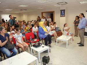 Küçük tasarımcılar sertifikalarını aldı