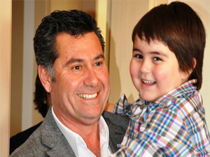 Minik Baha, Başkanın Odasının Altını Üstüne Getirdi