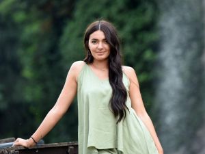 Karadeniz’in minik kuşu hem güzelliği hem de sesi ile dikkat çekiyor