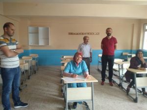 Çıraklar kalfa, kalfalar usta olmak için ter döktü