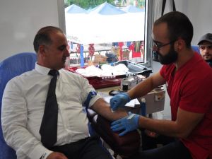 İncirliova Belediyesi, donör bekleyen Ebru ve babası için kampanya başlattı