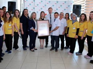 Türkiye’nin ilk ’Anne Dostu’ özel hastanesi Salihli’de