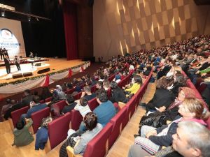 Nihat Zeybekci Kongre ve Kültür Merkezi onbinlerce kişiyi ağırladı