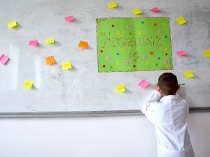 Özay Günsel Çocuk Üniversitesinin ilk dersi Mustafa Akıncı’dan