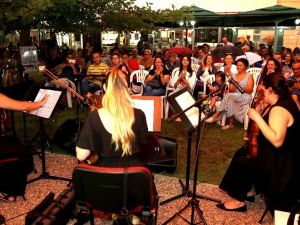 Karşıyaka’da sanat salondan sokağa taşındı