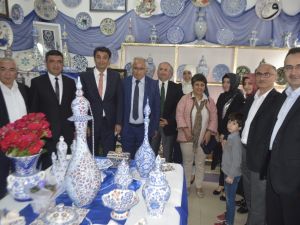 Kursiyerlerden yıl sonu sergisi