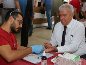 Efeler Belediyesinden Kızılay’a destek