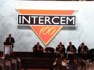 Nihat Özdemir: ’’Çimento sektöründe yaklaşık 2.3 milyar dolar ile ciro yapıyoruz’’