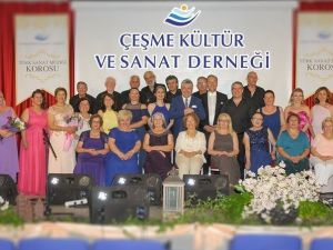 Cavit Kürnek, kurucusu olduğu koronun konserinde anıldı
