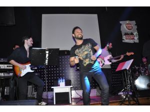 Pop Sanatçısı Özgün Ölüdeniz’de Coşturdu