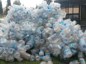 Güneş altında beklemiş damacana ve pet şişeden su içmeyin