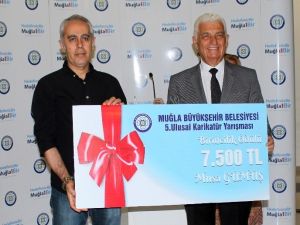 Karikatür yarışmasında dereceye girenler ödüllendirildi