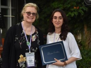 DPÜ’lü Akademisyen Büşra Günhan’a ödül