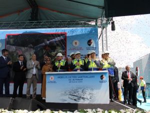 Bakan Dönmez: ’’Tek bir mobil santralle 50 bin hanenin elektrik ihtiyacını karşılayacağız’’