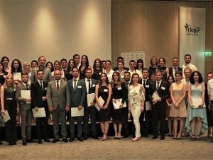 TİKAV’ın ‘bireysel gelişim programı’ yeni mezunlarını verdi