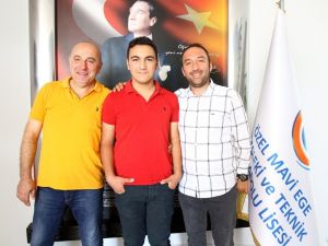 Günde 100 soruyla birinci oldu