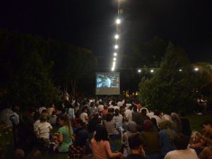 Akhisar Gölet’te açık hava sinema günleri başladı