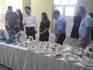 Hacıkebir’de ’Ateşte açan çiçekler’ sergisi